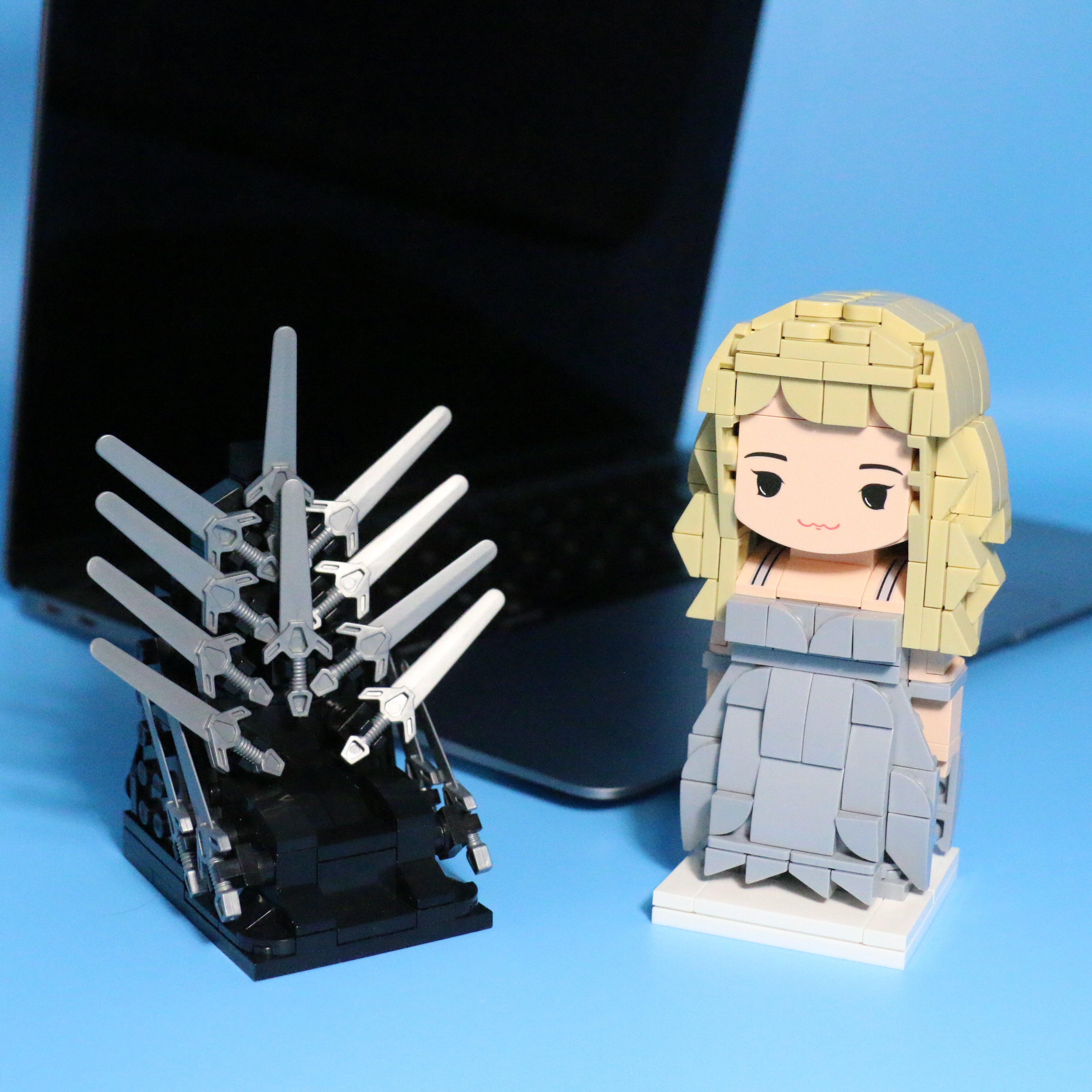 Popal Daenerys Targaryen & Iron Throne Minifig Set - Game of Thrones Collectible 422 pcs