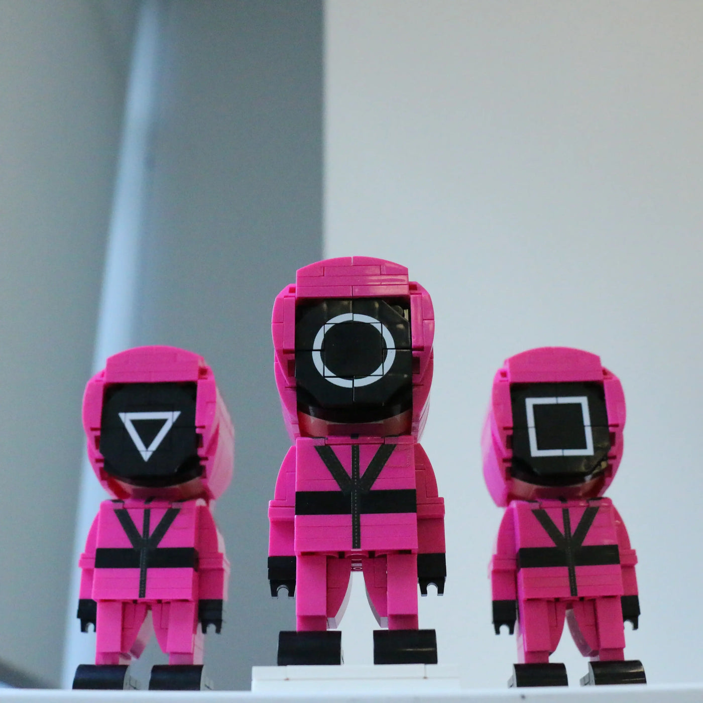 Popal Squid Game Guard Minifigure Set - 3-Piece Collectible Figures 549 pcs