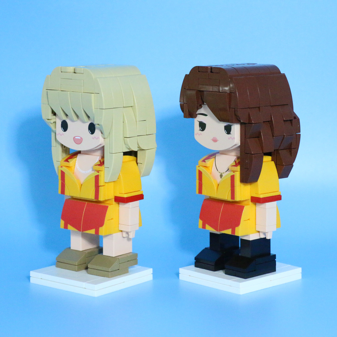 Popal 2 Broke Girls Minifig Set - Max & Caroline Collectible Figures 439 Pcs